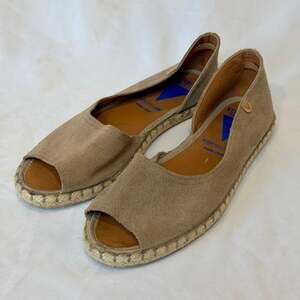 Verbenas Beige Suede Open Toe Espadrille Flats Made in Spain EU 40 US 9-9.5